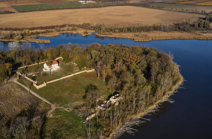 LETOHRÁDEK PORTZ INSEL – VINO CIBULKA