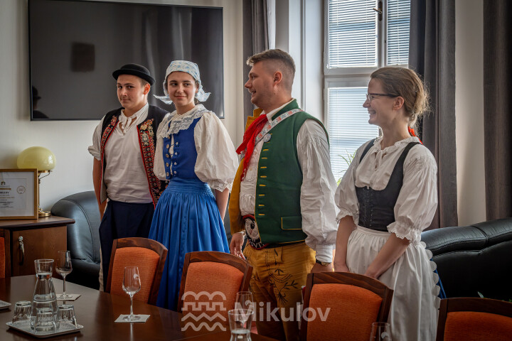 Festival Sousedé - Zarážení hory 2026