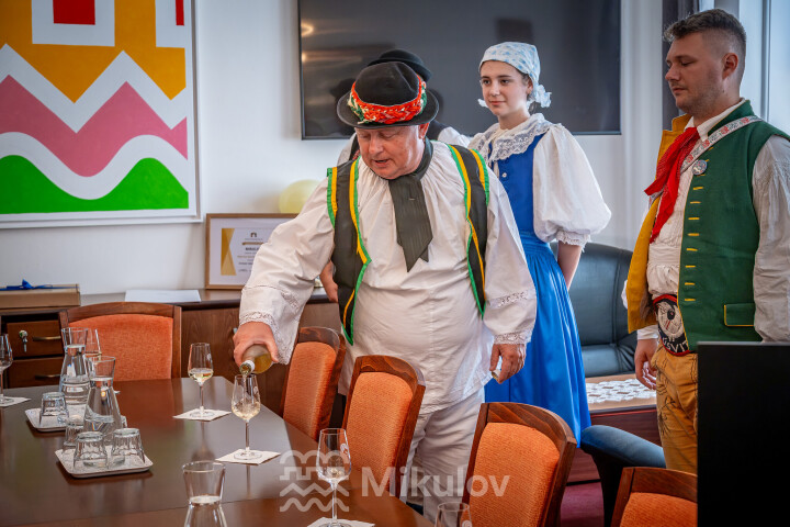Festival Sousedé - Zarážení hory 2026