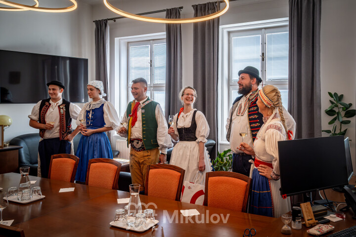 Festival Sousedé - Zarážení hory 2026