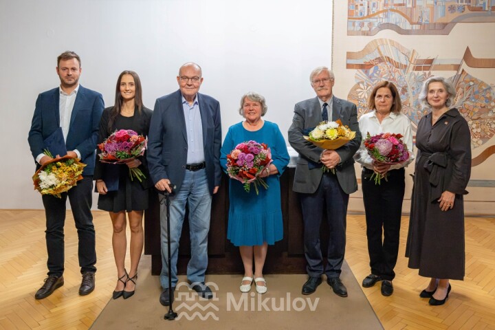 Mikulov poprvé slavnostně ocenil osobnosti spojené s městem