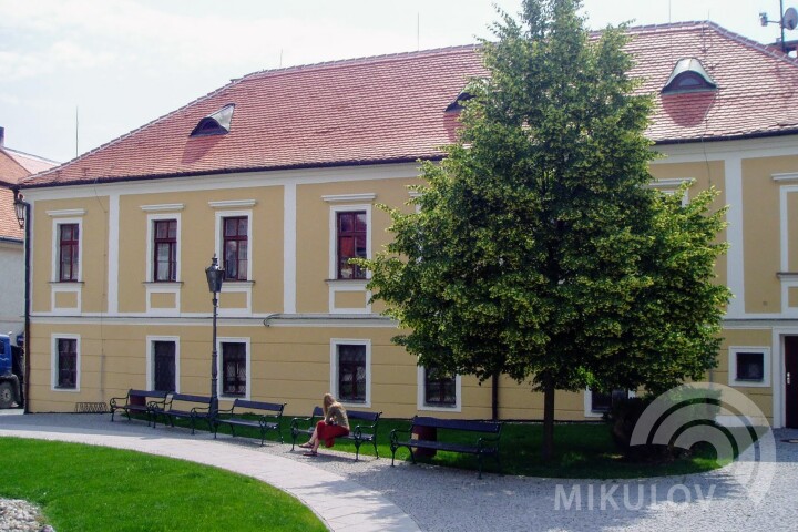 Brněnská 9, pozdně renesanční řadový dům