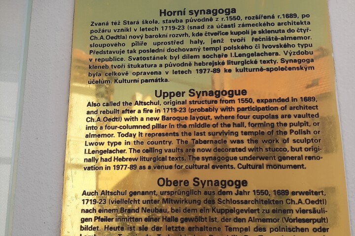 Horní synagoga - deska