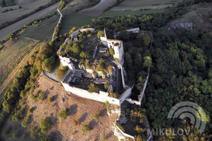 Zřícenina hradu Falkenstein