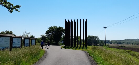 Cyklostezky stará celnice - hranice katastru