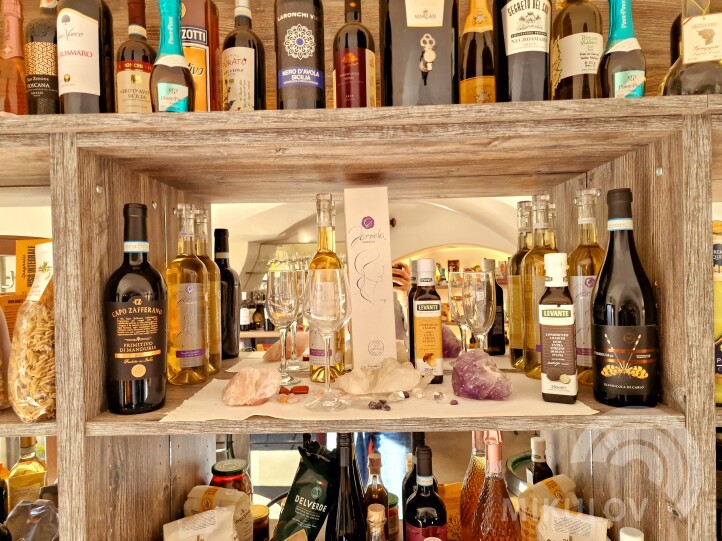 Amici Miei Mikulov - shop & wine
