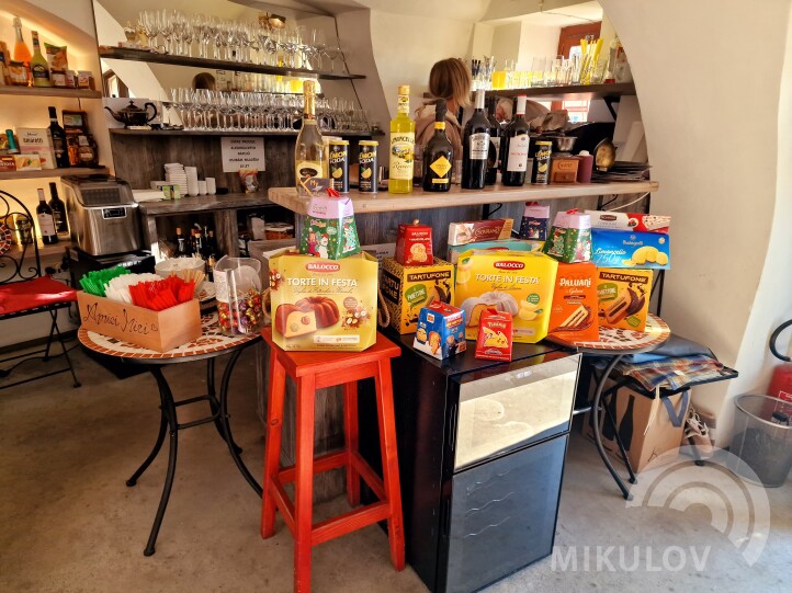Amici Miei Mikulov - shop & wine