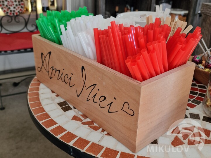 Amici Miei Mikulov - shop & wine