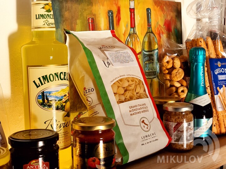 Amici Miei Mikulov - shop & wine