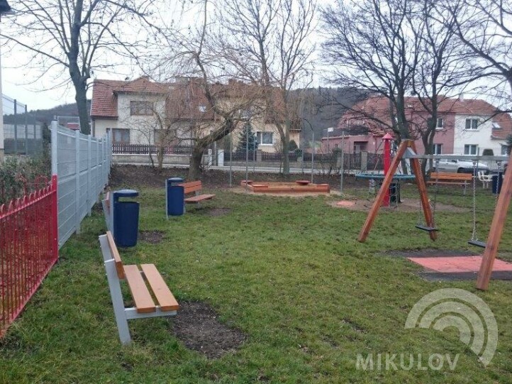Children's playground - Amphitheater