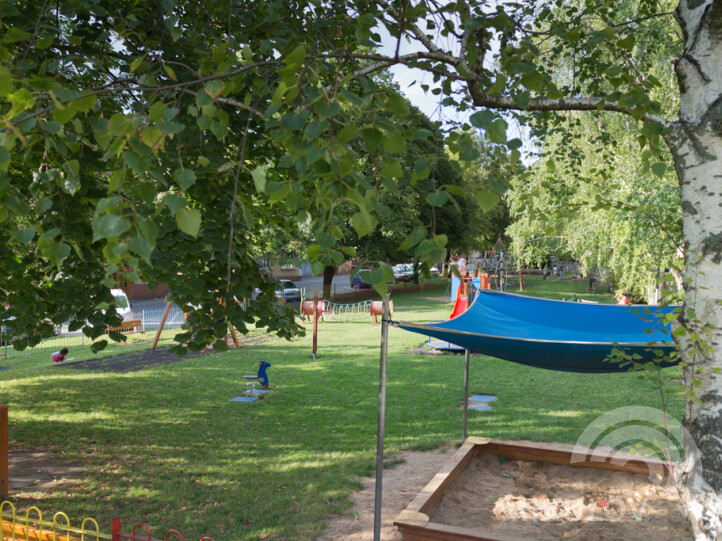 Kinderspielplatz - Nová