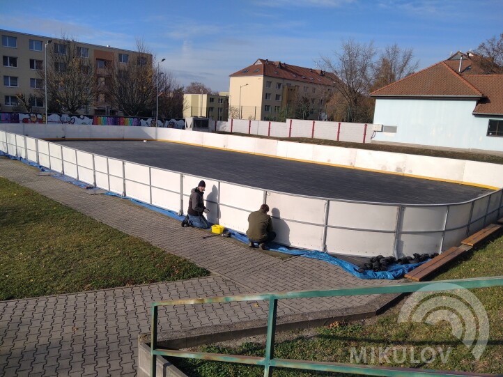 Ice rink