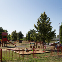 Kinderspielplatz bei Tesco