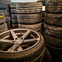Pneuservis a uskladnění pneu - Hello Cars Mikulov