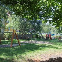 Kinderspielplatz - Nová