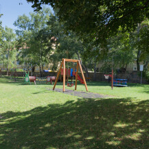 Kinderspielplatz - Nová