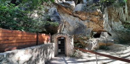 Jaskinia na Turoldzie
