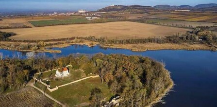 The Countryside around Portz Insel